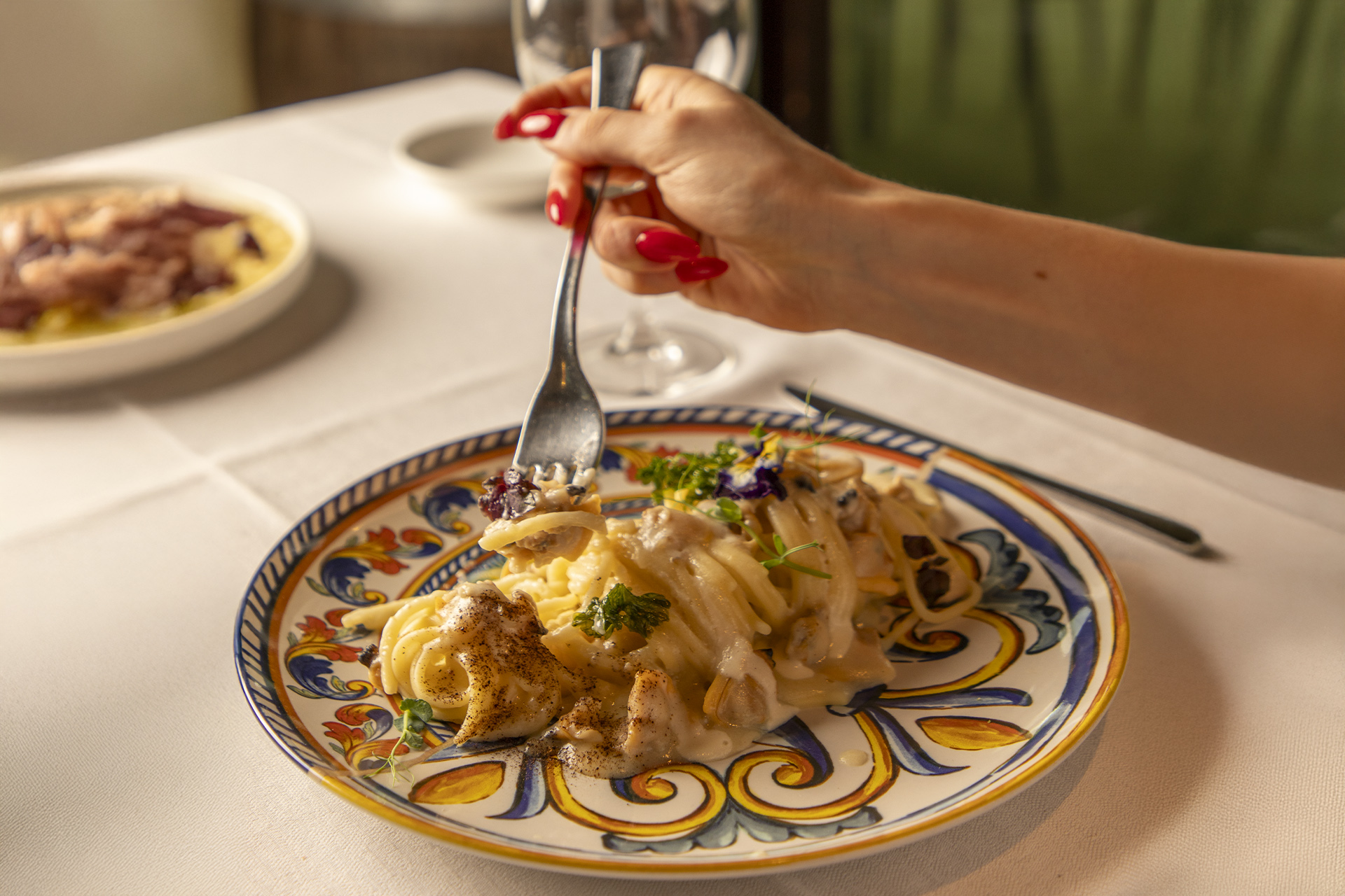 ambree-home-slider-2-location-eventi-ristorante-interno